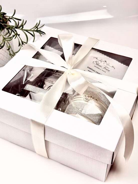 Dāvanu komplekts "The Brilliant Collection" AROMĀTS un SVECE